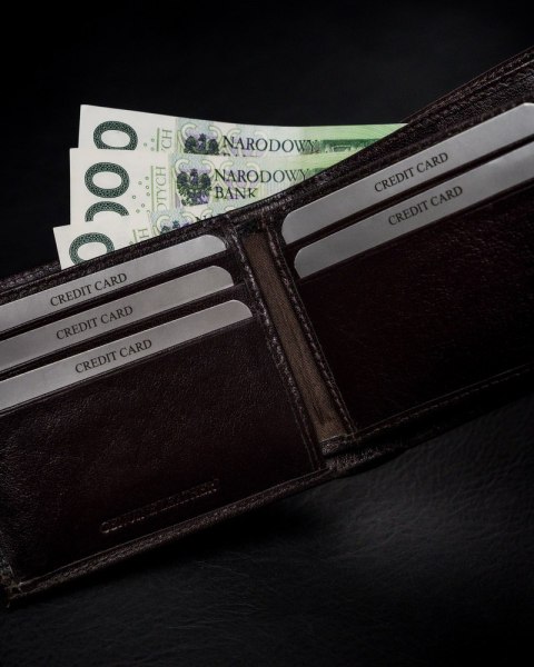 Portfel męski z naturalnej skóry licowej, etui z okienkiem na zdjęcie - Rovicky Portfel męski z naturalnej skóry licowej, etui z okienkiem na zdjęcie - Rovicky
