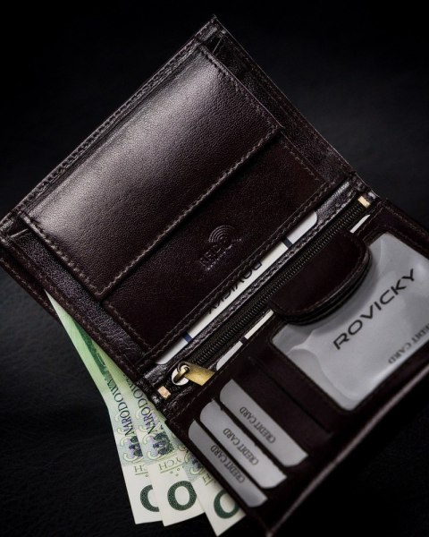 Portfel męski z naturalnej skóry licowej z przegródką na zdjęcie - Rovicky Portfel męski z naturalnej skóry licowej z przegródką na zdjęcie - Rovicky