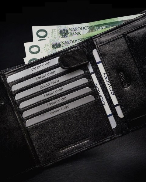 Pojemny portfel męski z naturalnej skóry licowej z ochroną RFID - Rovicky Pojemny portfel męski z naturalnej skóry licowej z ochroną RFID - Rovicky