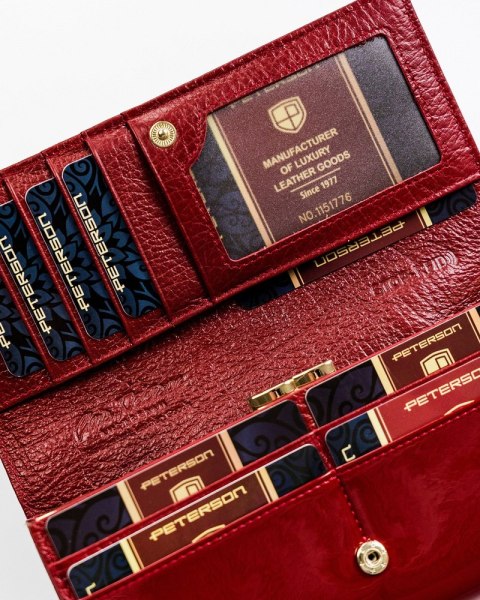 Elegancki portfel damski z wężowym wzorem - Peterson Elegancki portfel damski z wężowym wzorem - Peterson