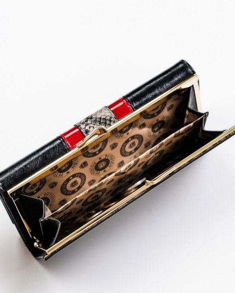 Elegancki portfel z modnym, wężowym wzorem - Peterson Elegancki portfel z modnym, wężowym wzorem - Peterson