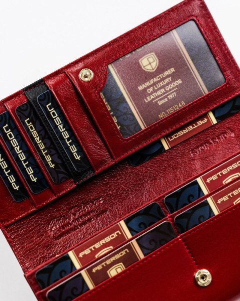Skórzany elegancki portfel damski z ochroną RFID - Peterson Skórzany elegancki portfel damski z ochroną RFID - Peterson