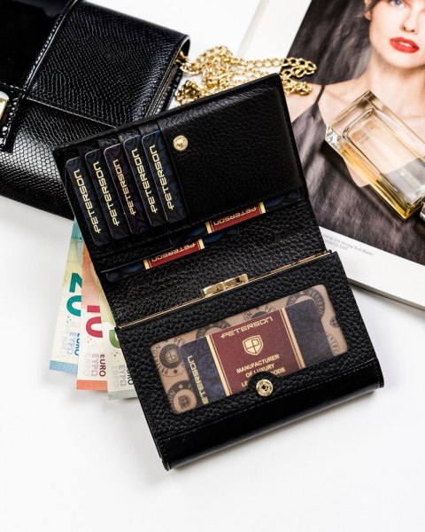 Elegancki portfel damski ze wzorem wężowej skóry RFID - Peterson Elegancki portfel damski ze wzorem wężowej skóry RFID - Peterson