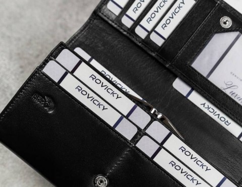 Skórzany, damski portfel na zatrzask z systemem RFID - Cavaldi Skórzany, damski portfel na zatrzask z systemem RFID - Cavaldi