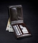 Skórzany portfel męski z systemem RFID - Rovicky