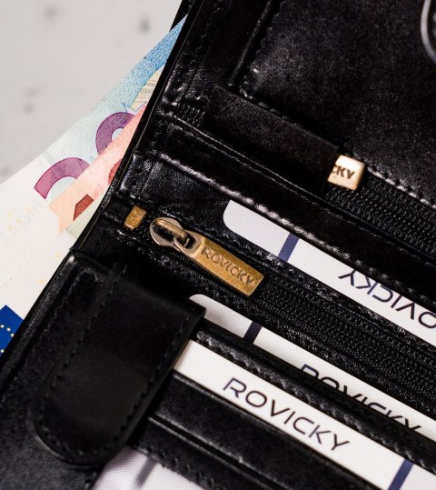 Elegancki portfel męski z wysokojakościowej skóry naturalnej — Rovicky Elegancki portfel męski z wysokojakościowej skóry naturalnej — Rovicky