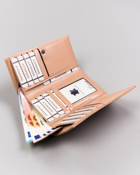 Klasyczny, skórzany portfel damski z ochroną kart RFID Protect — Lorenti Klasyczny, skórzany portfel damski z ochroną kart RFID Protect — Lorenti