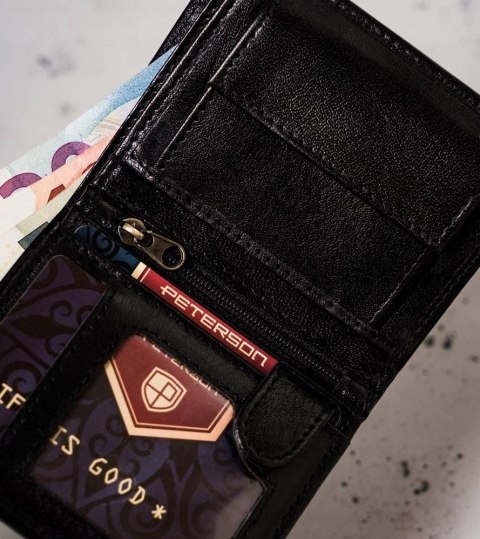 Mały, skórzany portfel męski z systemem RFID — Peterson Mały, skórzany portfel męski z systemem RFID — Peterson