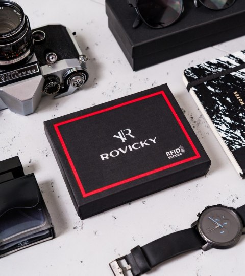 Skórzany portfel męski z ochroną RFID Protect — Rovicky Skórzany portfel męski z ochroną RFID Protect — Rovicky