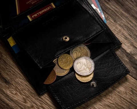 Skórzany portfel męski bez zapięcia z systemem RFID - Peterson Skórzany portfel męski bez zapięcia z systemem RFID - Peterson