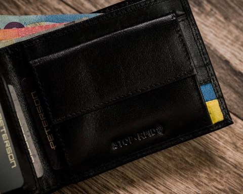 Skórzany portfel męski w orientacji poziomej z systemem RFID - Peterson Skórzany portfel męski w orientacji poziomej z systemem RFID - Peterson