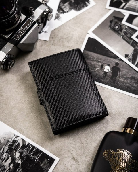Zestaw prezentowy carbon z portfelem i brelokiem — Peterson Zestaw prezentowy carbon z portfelem i brelokiem — Peterson