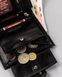 Klasyczny, skórzany portfel męski z zapinką - Peterson