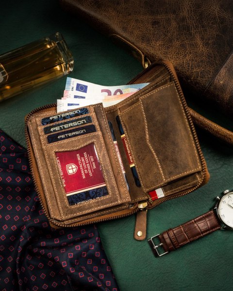 Duży, skórzany portfel męski z systemem RFID - Peterson Duży, skórzany portfel męski z systemem RFID - Peterson