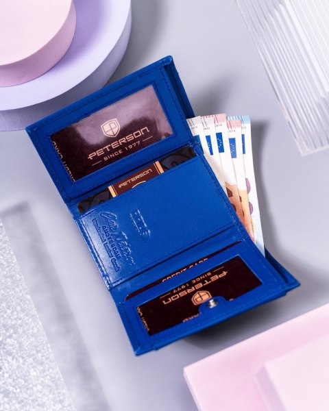 Mały, skórzany portfel damski z systemem RFID Protect - Peterson Mały, skórzany portfel damski z systemem RFID Protect - Peterson
