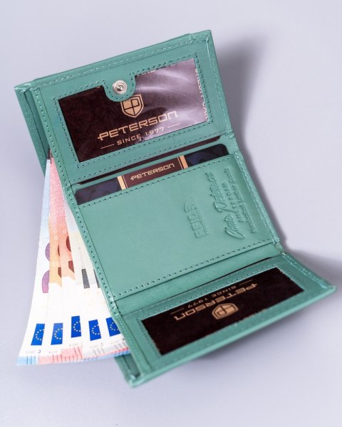 Mały, skórzany portfel damski z systemem RFID Protect - Peterson Mały, skórzany portfel damski z systemem RFID Protect - Peterson