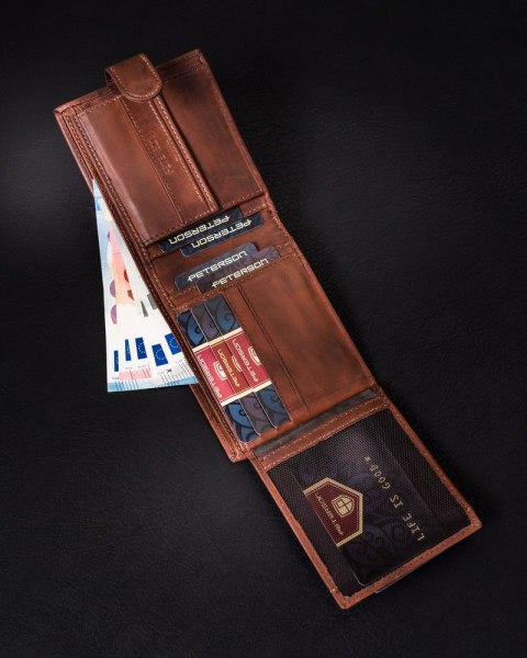 Skórzany portfel męski na karty z zabezpieczeniem RFID Protect - Peterson Skórzany portfel męski na karty z zabezpieczeniem RFID Protect - Peterson