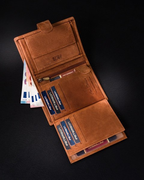 Nubukowy portfel męski z systemem RFID Protect - Peterson Nubukowy portfel męski z systemem RFID Protect - Peterson