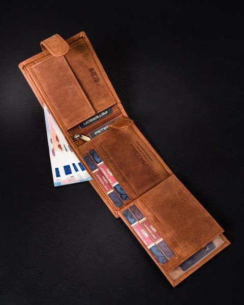 Poziomy portfel męski ze skóry naturalnej, system RFID Protect - Peterson Poziomy portfel męski ze skóry naturalnej, system RFID Protect - Peterson