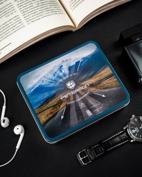 Poziomy portfel męski ze skóry naturalnej, system RFID Protect - Peterson Poziomy portfel męski ze skóry naturalnej, system RFID Protect - Peterson