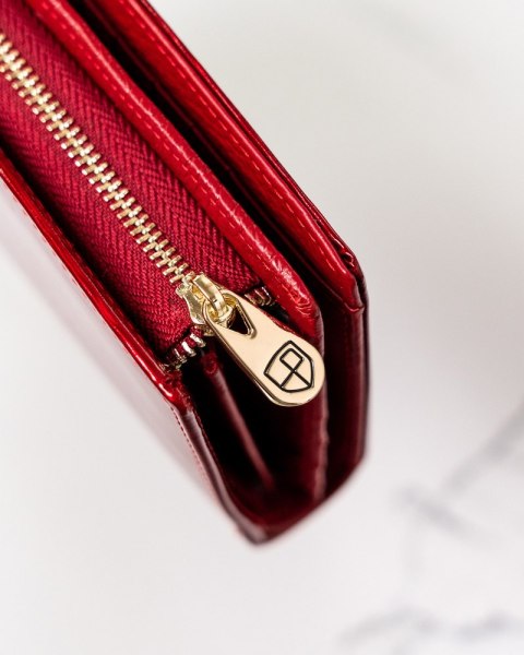 Elegancki portfel damski na magnes - Peterson Elegancki portfel damski na magnes - Peterson