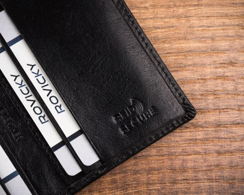 Skórzane etui na karty i dokumenty - Rovicky Skórzane etui na karty i dokumenty - Rovicky
