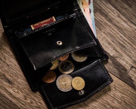 Duży, skórzany portfel męski w orientacji pionowej - Peterson Duży, skórzany portfel męski w orientacji pionowej - Peterson