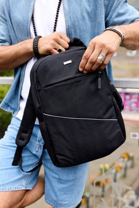 Duży, męski plecak na laptopa z portem USB - Peterson Duży, męski plecak na laptopa z portem USB - Peterson