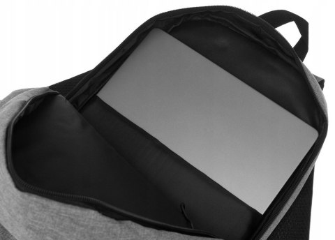 Duży, męski plecak na laptopa z portem USB - Peterson Duży, męski plecak na laptopa z portem USB - Peterson