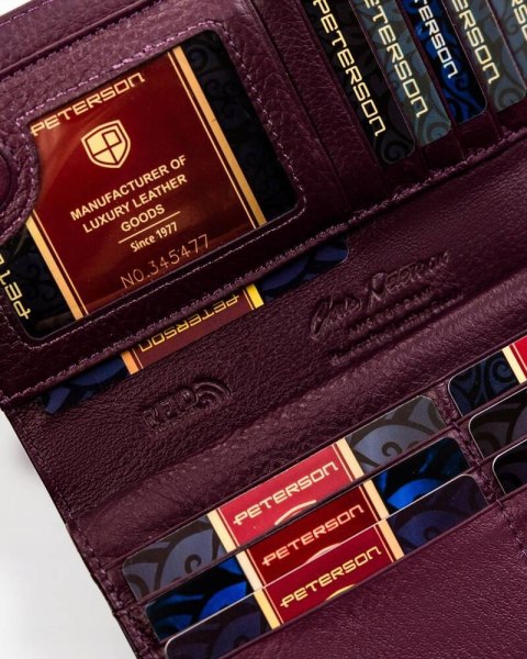 Elegancki portfel damski na magnes - Peterson Elegancki portfel damski na magnes - Peterson