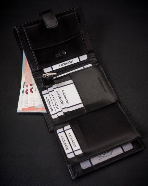 Skórzany portfel męski wyposażony w system RFID - Rovicky Skórzany portfel męski wyposażony w system RFID - Rovicky
