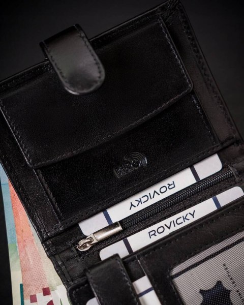Skórzany portfel męski wyposażony w system RFID - Rovicky Skórzany portfel męski wyposażony w system RFID - Rovicky