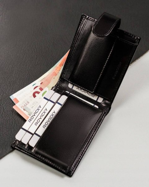 Skórzany portfel męski z systemem RFID - Rovicky Skórzany portfel męski z systemem RFID - Rovicky