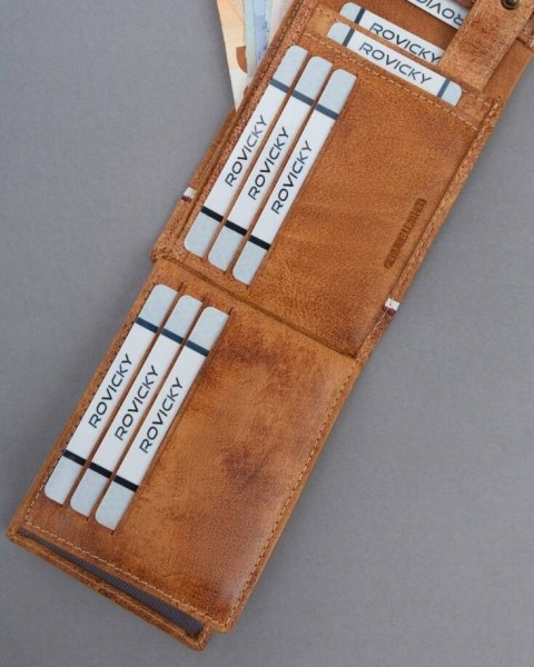 Duży, patriotyczny portfel męski z systemem RFID Duży, patriotyczny portfel męski z systemem RFID