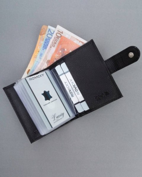 Skórzane etui na karty na zatrzask z systemem RFID - 4U Cavaldi Skórzane etui na karty na zatrzask z systemem RFID - 4U Cavaldi
