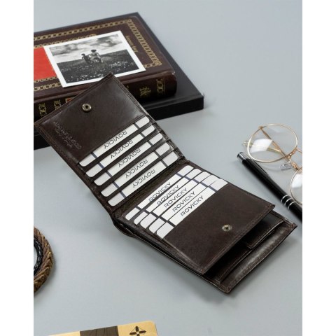 Elegancki, skórzany portfel męski w kolorze brązowym z systemem RFID - Rovicky Elegancki, skórzany portfel męski w kolorze brązowym z systemem RFID - Rovicky