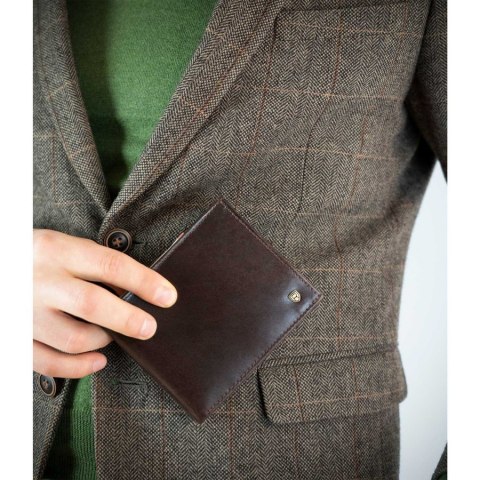 Elegancki, skórzany portfel męski w kolorze brązowym z systemem RFID - Rovicky Elegancki, skórzany portfel męski w kolorze brązowym z systemem RFID - Rovicky