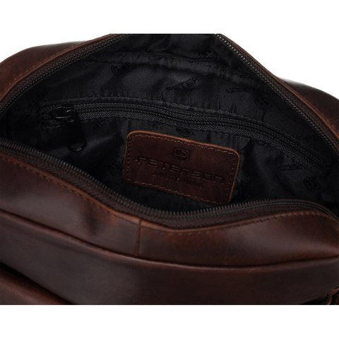 Torba damska listonoszka crossbody ze skóry naturalnej - Peterson Torba damska listonoszka crossbody ze skóry naturalnej - Peterson