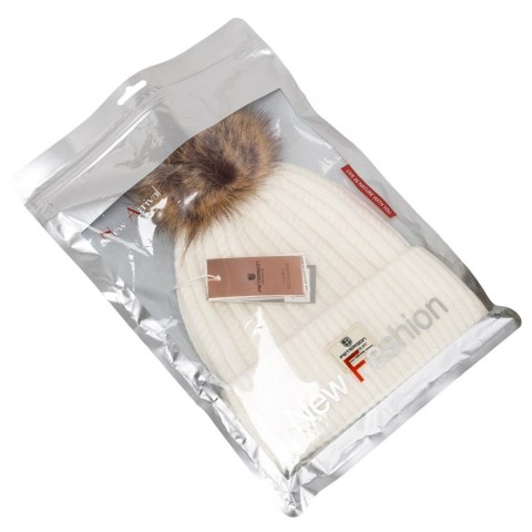 Damska czapka zimowa z pomponem w naturalnych barwach - Peterson Damska czapka zimowa z pomponem w naturalnych barwach - Peterson