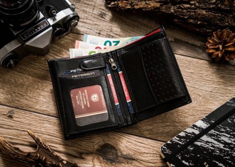 Pionowy portfel męski ze skóry naturalnej RFID - Peterson Pionowy portfel męski ze skóry naturalnej RFID - Peterson