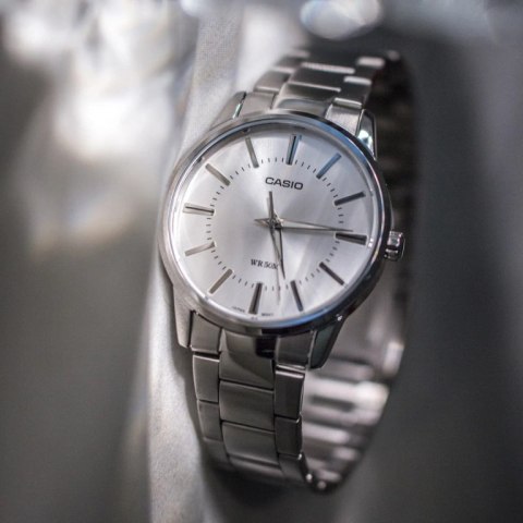 ZEGAREK MĘSKI CASIO MTP-1303D-7AV (zd021a) + BOX ZEGAREK MĘSKI CASIO MTP-1303D-7AV (zd021a) + BOX