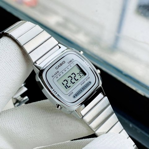 ZEGAREK DAMSKI CASIO VINTAGE LA670WA-7D (zd597a) + BOX ZEGAREK DAMSKI CASIO VINTAGE LA670WA-7D (zd597a) + BOX