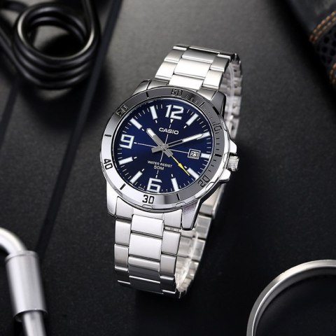 ZEGAREK MĘSKI CASIO MTP-VD01D-2B (zd175a) + BOX ZEGAREK MĘSKI CASIO MTP-VD01D-2B (zd175a) + BOX
