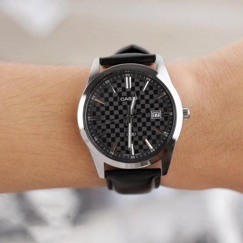 ZEGAREK MĘSKI CASIO MTP-VD03L-1A + BOX ZEGAREK MĘSKI CASIO MTP-VD03L-1A + BOX