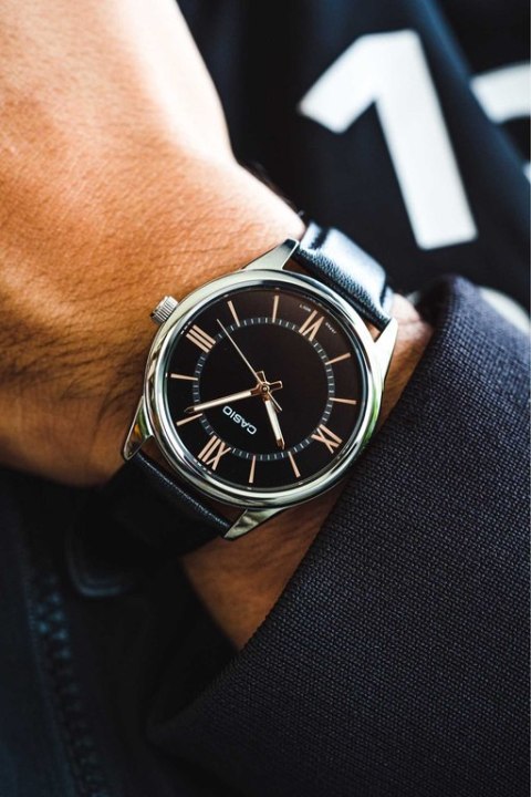 ZEGAREK MĘSKI CASIO MTP-V005L-1B5 + BOX (zd225b) ZEGAREK MĘSKI CASIO MTP-V005L-1B5 + BOX (zd225b)
