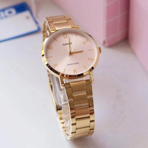 ZEGAREK DAMSKI CASIO LTP-VT01G-4B + BOX (zd613k) ZEGAREK DAMSKI CASIO LTP-VT01G-4B + BOX (zd613k)
