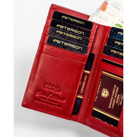 Portfel damski ze skóry naturalnej w czerwonym kolorze zamykany zatrzaskiem i biglem - Peterson Portfel damski ze skóry naturalnej w czerwonym kolorze zamykany zatrzaskiem i biglem - Peterson