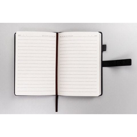 Zestaw prezentowy: czarny notes A5 w linie i długopis z czarnym wkładem - Peterson Zestaw prezentowy: czarny notes A5 w linie i długopis z czarnym wkładem - Peterson