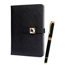 Zestaw prezentowy: czarny notes w linie z magnetycznym zapięciem i długopis z czarnym wkładem - Peterson