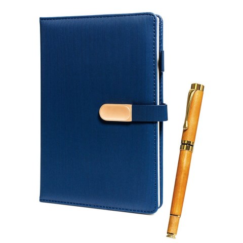Zestaw prezentowy: elegancki, granatowy notes A5 w linie i długopis z czarnym wkładem - Peterson Zestaw prezentowy: elegancki, granatowy notes A5 w linie i długopis z czarnym wkładem - Peterson